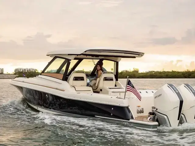Chris Craft 35 Calypso