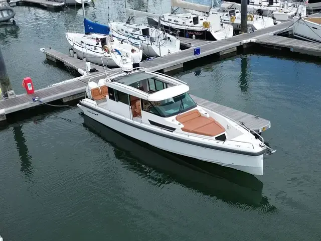 Axopar 37 Sport Cabin for sale in United Kingdom for £139,950