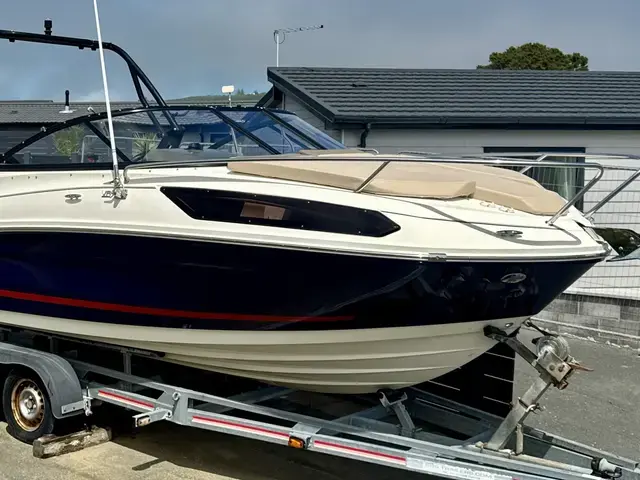 Bayliner VR5