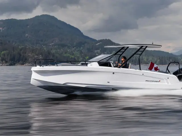 Axopar 25 Cross Top for sale in United States of America for $114,900 (£85,596)